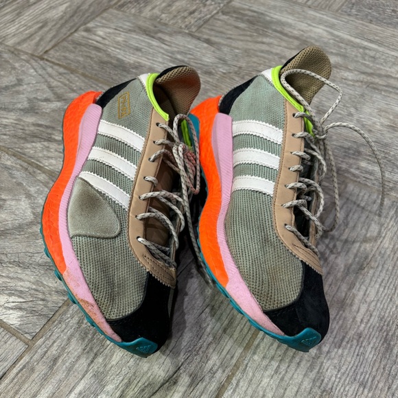 LAST CHANCE Adidas Tokio Solar Hu - Picture 5 of 7